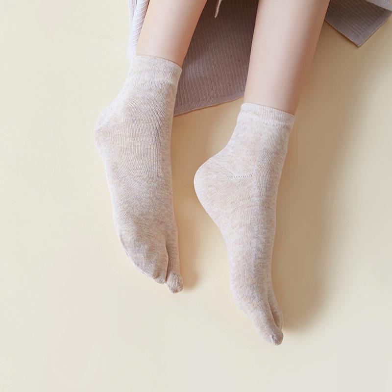 Cotton Tabi Socks Two Toe Flip Flops Socks Mens Womens Indoor Clogs Socks for Hallux Valgus Orthopedic Japanese Two-toed Socks