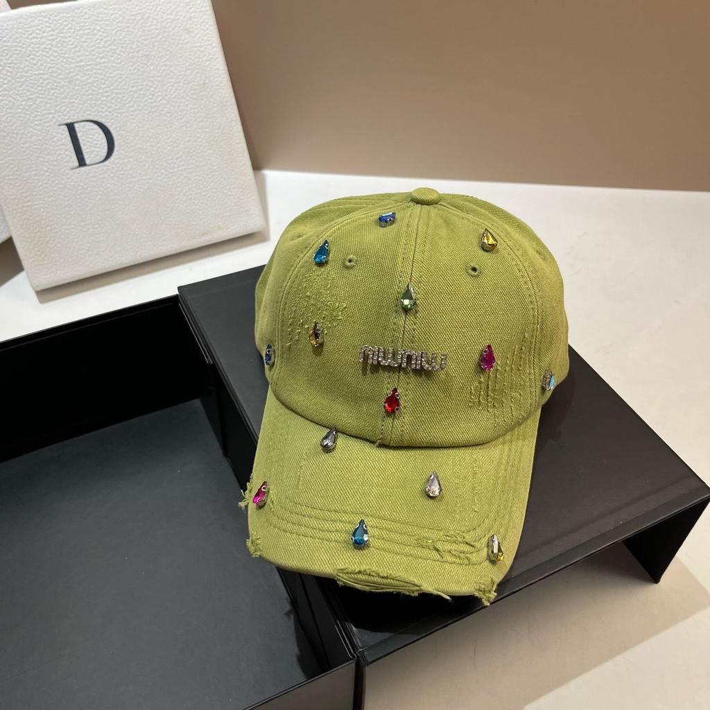 Heavy Industry Light Luxury Color Rhinestone Min Baseball Cap, Personalized Niche Hole Washed Sports Cap