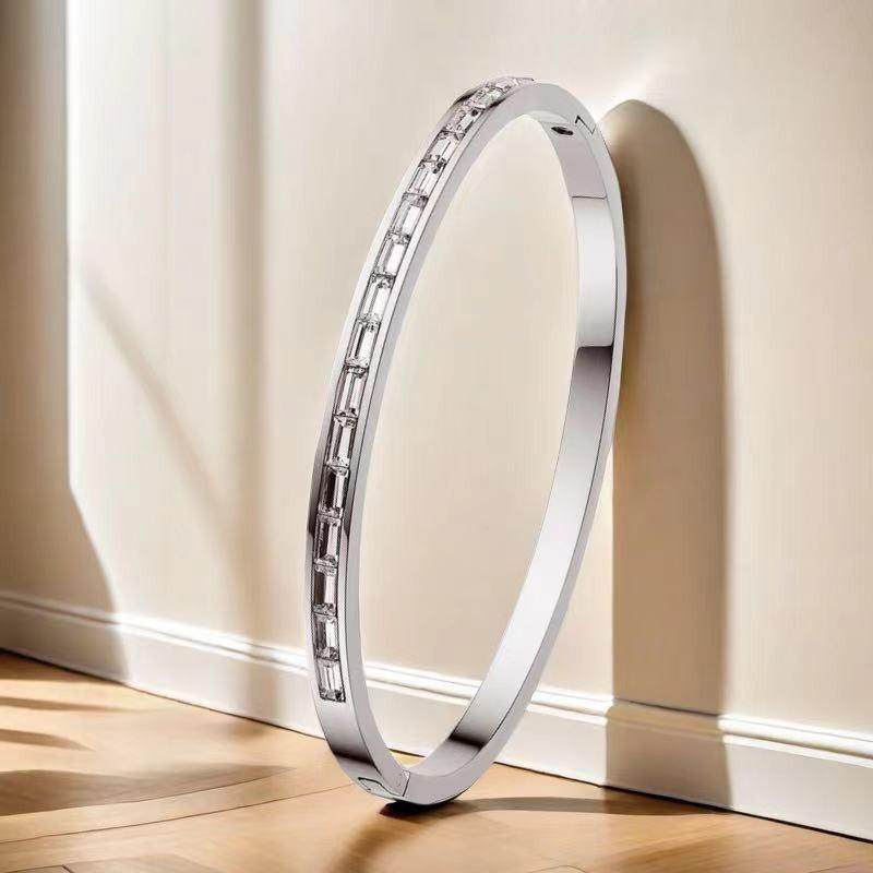 Bracelet Girls Niche Titanium Steel Jewelry Premium Sense Ins Wind Nail Opening Jewelry