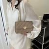 Stilvolle gesteppte PU-Handtasche für Damen in Schwarz, Khaki, Pink und Weiß. Perfekt für den lässigen Chic.