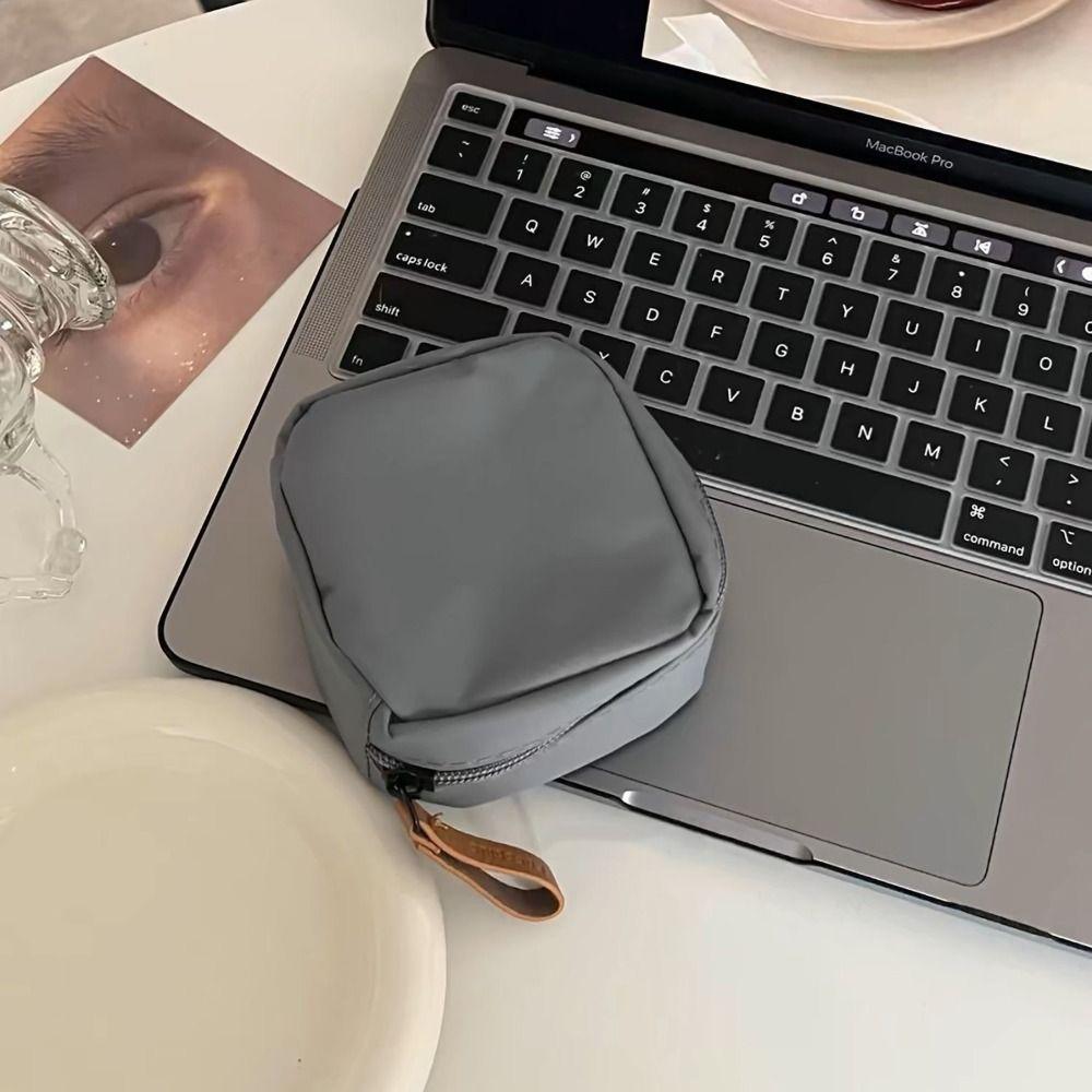 

1Pcs Small Change Coin Purse Cosmetic Bag Multi-Purpose Nylon Lipstick Bag Female Travel Waterproof Storage Bag