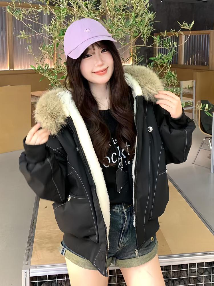 Retro Mountain Sculpture Large Fur Collar Cotton Jacket for Women In Winter, Loose and Thickened Short Work Clothes