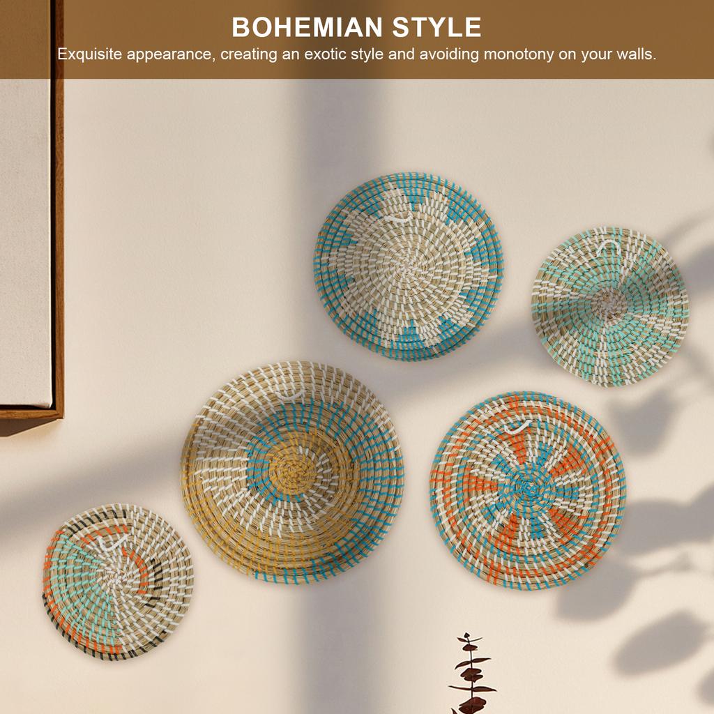 5 ks Boho nástěnný košík Dekorace Závěsný tkaný nástěnný košík Dekorativní ručně vyrobená nástěnná dekorace Mosazný košík Kulaté mořské trávy nástěnné umění