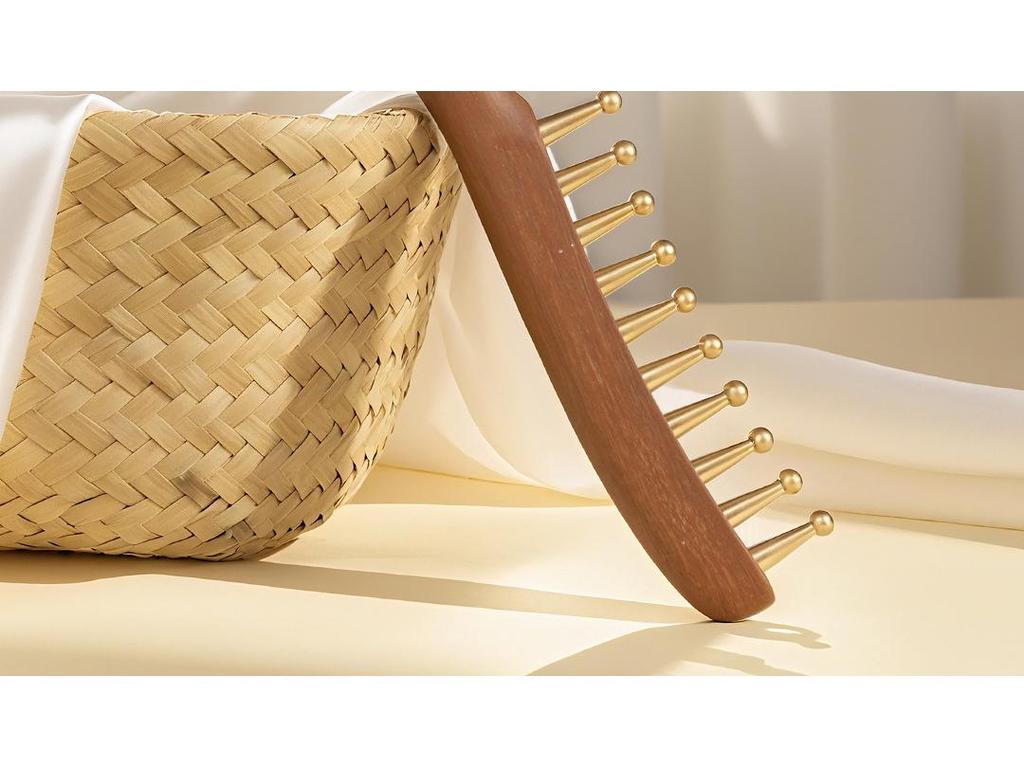 Saç Derisi Masajı ve Kıvırcık veya Uzun Saç Bakımı İçin Altın Sandal Ağacı Geniş Dişli Bakır Tarak, Unisex