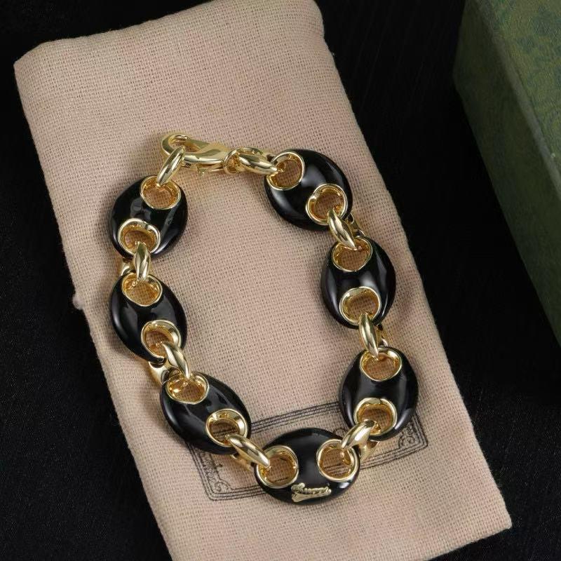 2025 Vintage Schweinenase Messingarmband: Europäisch-Amerikanische High-End-Mode, Retro-Promi-Stil Schmuck