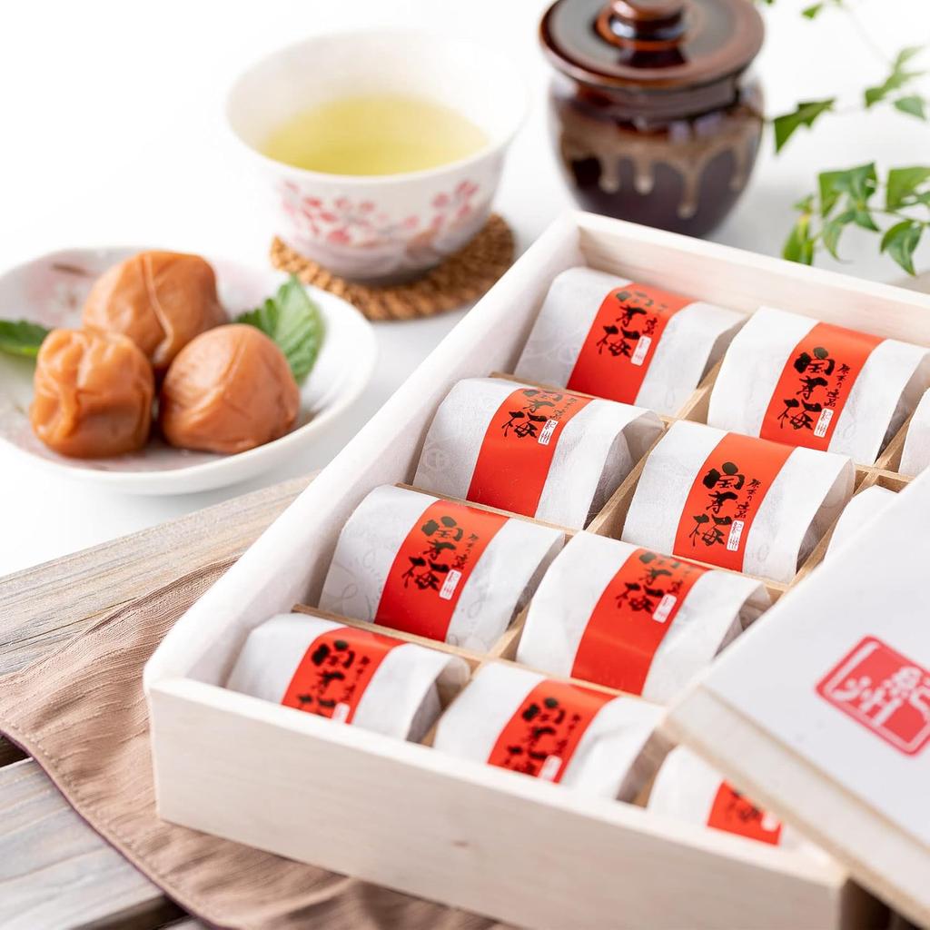 Ume Seafood Summer Gift High-quality Pickled Plums Houjume 12 Pieces Individually Wrapped A-grade Product Wooden Box Using Kishu Cedar Salt Content 10