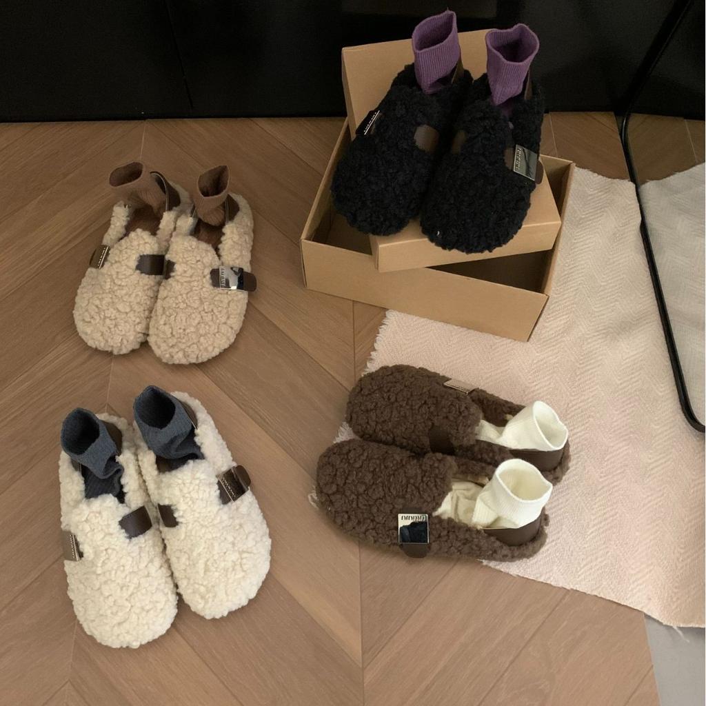In the Autumn and Winter of 2026, the New Loafers Are Women's Warm and Plush Lamb Wool Shoes, and the Fairy Can Step On the Heel Belt Buckle Beans.
