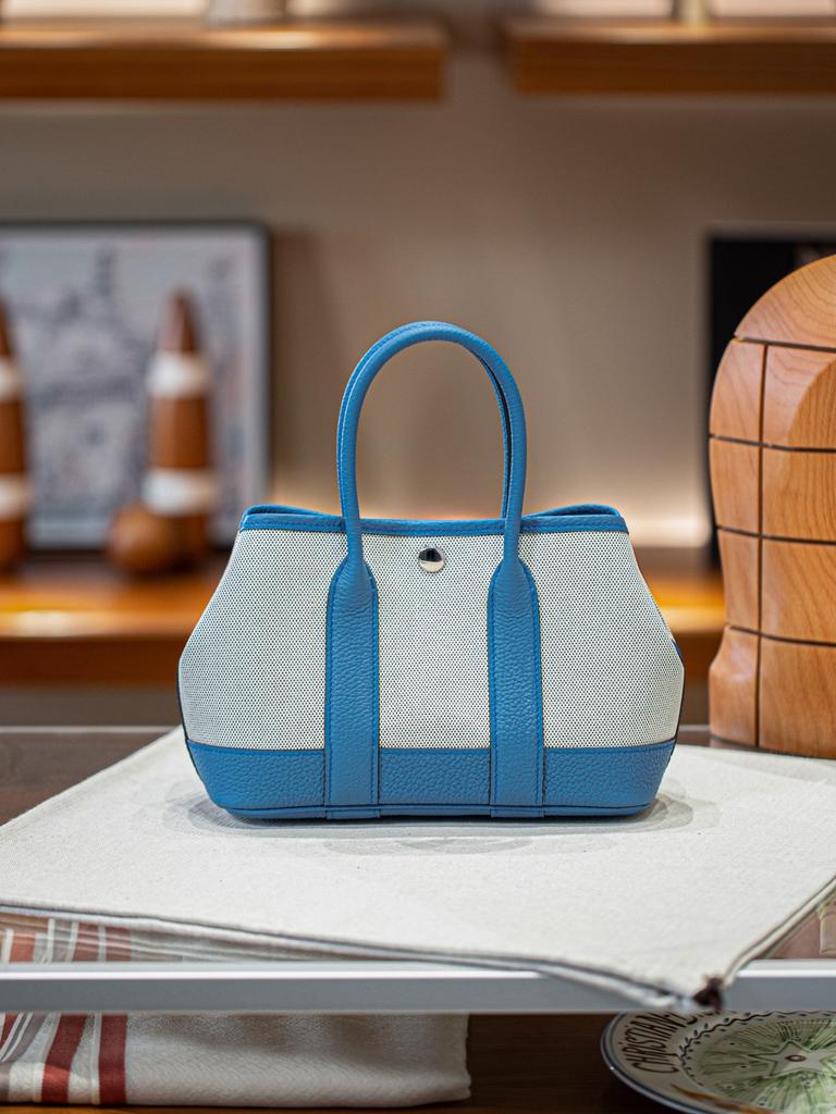 Garden Neo Garden 23 Flower Garden Layout Stitching Leather Handbag Cowhide Mini Handbag Womens Bag