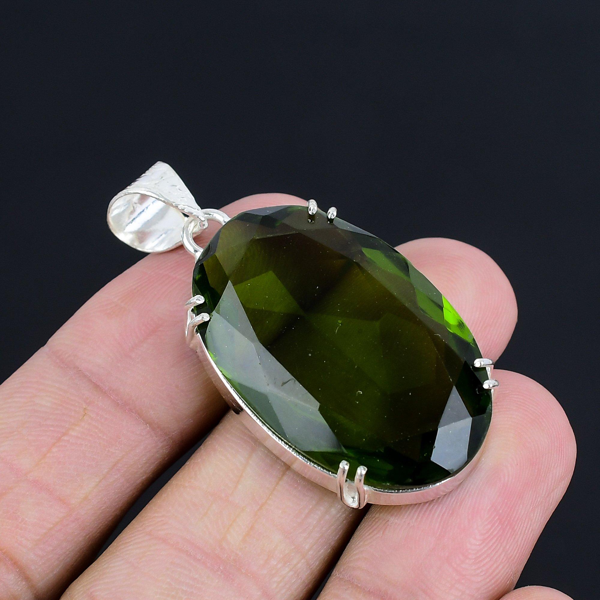 

Ювелирный кулон ручной работы из стерлингового серебра 925 пробы с драгоценным камнем перидот 1,85 дюйма зелёный