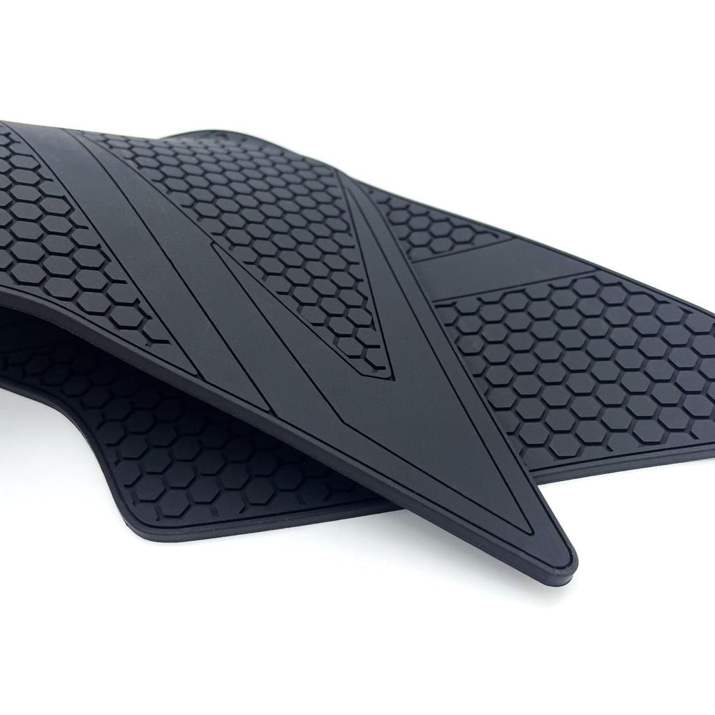 Motokano Tankpad für GSX-8S (2023~) und GSX-8R (2024~) (8BL-EM1AA) - Traktionspad (Schwarz)