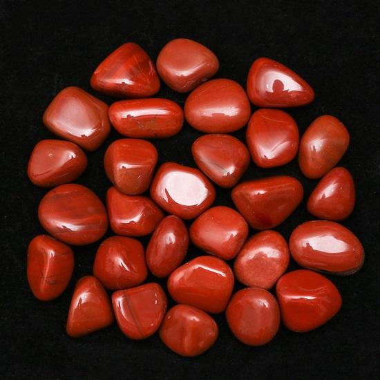 Sett med 13 Rød Jaspis Månestein Reiki Chakra Healing Dekorative Småstein Vasefyll Tumble Stone for Smykker, Reiki Healing, Vastu Hjemmekontor Dekor