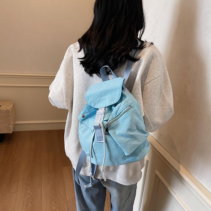 Einfarbiger Reiserucksack aus Nylon für Damen