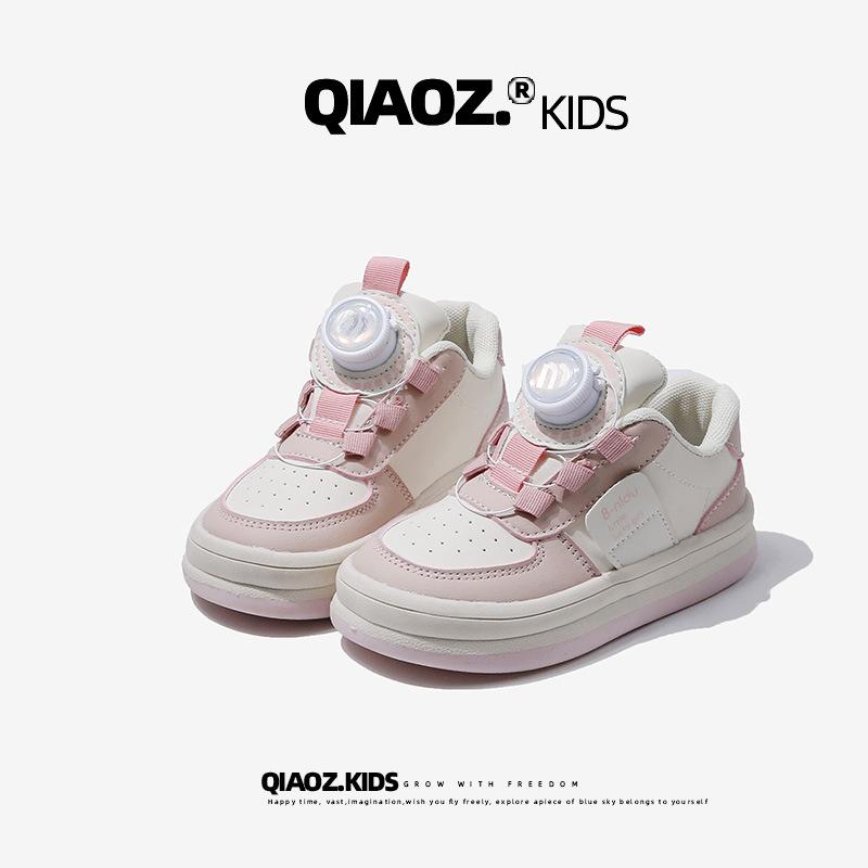 

Girls board shoes 2025 spring and autumn new leather surface waterproof children s sports board shoes girls soft sole rotating button shoes 26