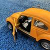 Non toxique 1:Voiture Alliage Échelle 38 Jaune Rose Double Porte Voiture à Inertie à Tirer Modèle de Voiture Beetle Rétro Alliage Jouet Décoration de Table