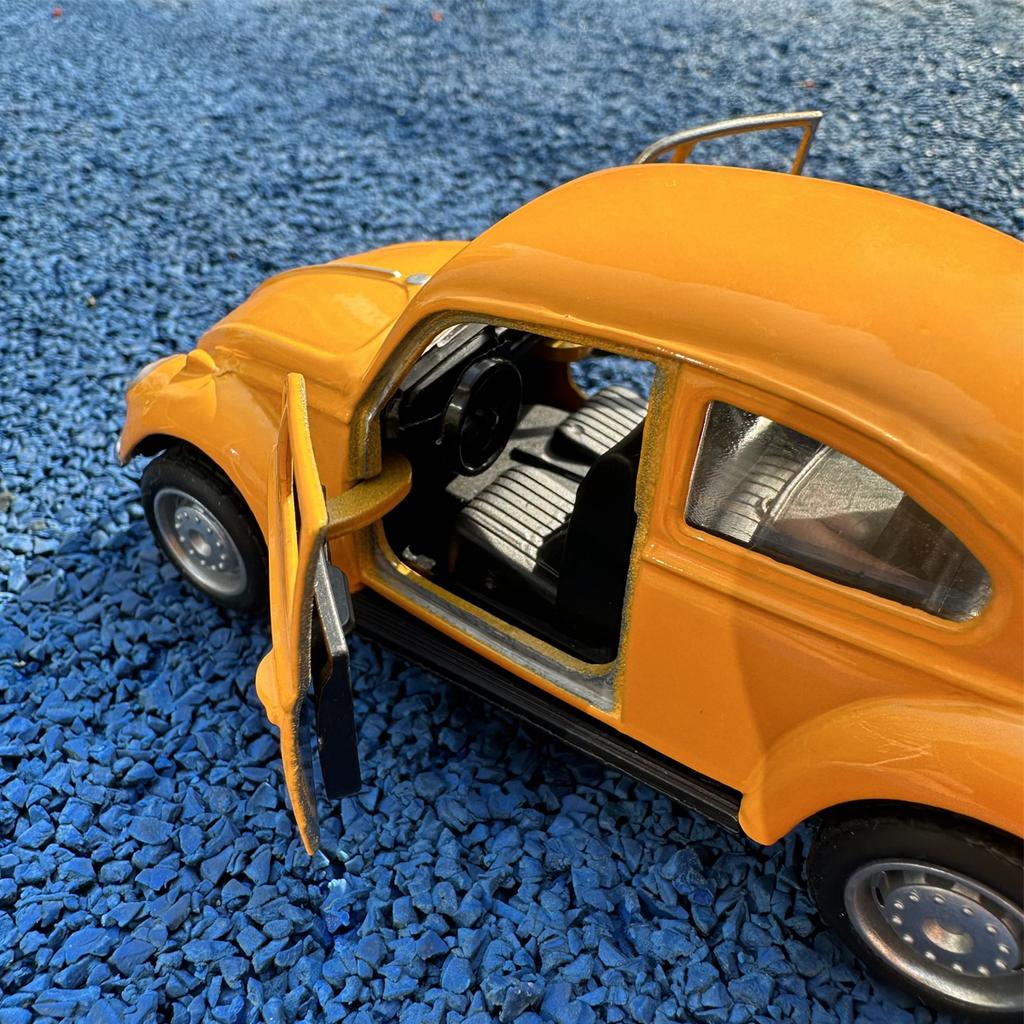 Non toxique 1:Voiture Alliage Échelle 38 Jaune Rose Double Porte Voiture à Inertie à Tirer Modèle de Voiture Beetle Rétro Alliage Jouet Décoration de Table