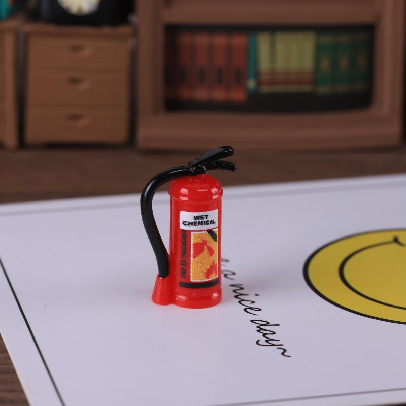Mini Fire Extinguisher Simulation Resin Ornaments for Micro Landscape Modeling