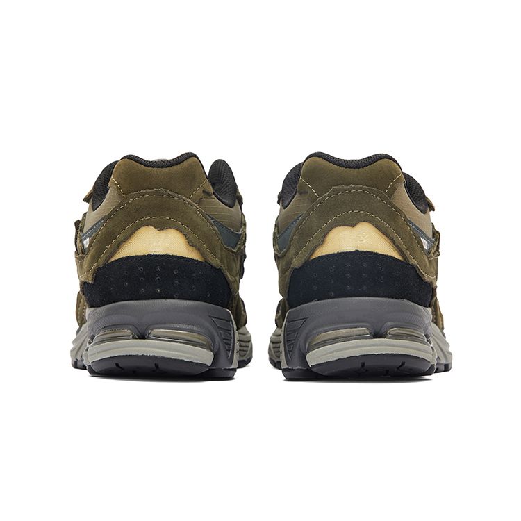 New Balance 2002R Protection Pack - Dark Moss Unisex Sneakers Green Blacktop Covert-Green M2002RDN