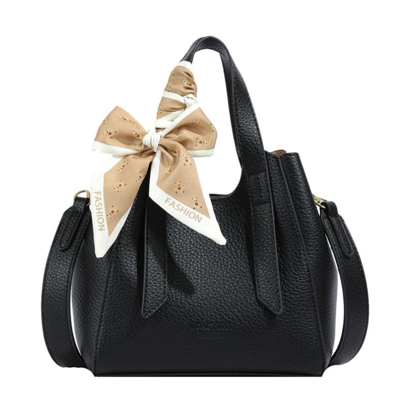 

Модная текстурная простая сумка-мессенджер на плечо большой вместимости женская 2025 весна новая универсальная портативная сумка-ведро прилив