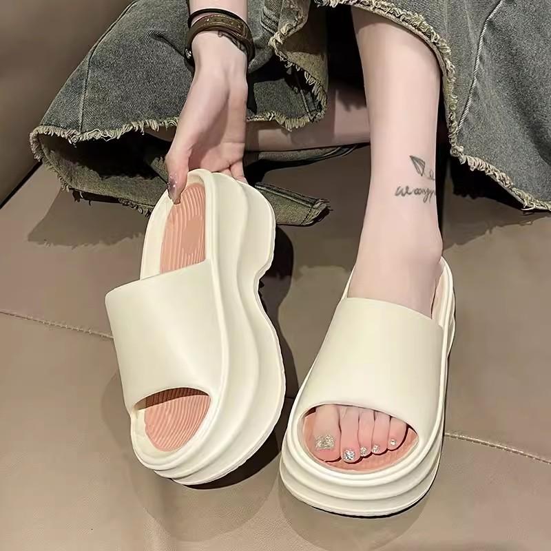 Ladies' Fashion EVA Thick Bottom Slippers and Sandals - Thick Bottom Summer Beach  Strap Indoor and Outdoor Comfortable Slippers Summer Sandals