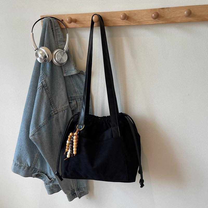 Autumn New Large-capacity Shoulder Bag Lazy Commuter Bag Women's Simple Hand-tote Bag Drawstring Drawstring Bag
