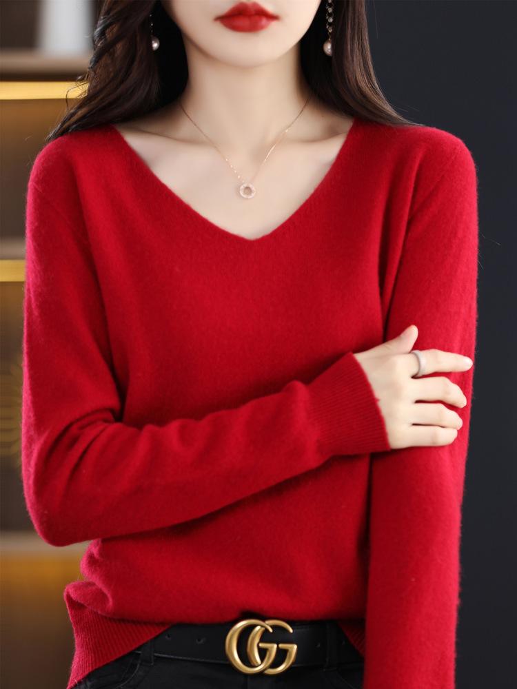 Women's Retro V-Neck 100% Wool Sweater – Seamless, Loose Fit, Autumn/Winter Commuting Essential