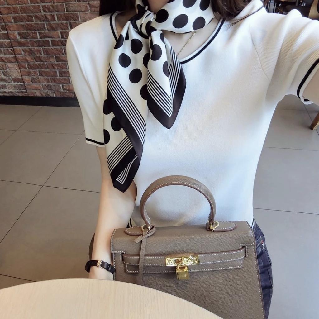 New Silk Small Square Scarf Literary and Retro Printing Versatile Decorative Scarf Spring and Summer Temperament Silk Scarf