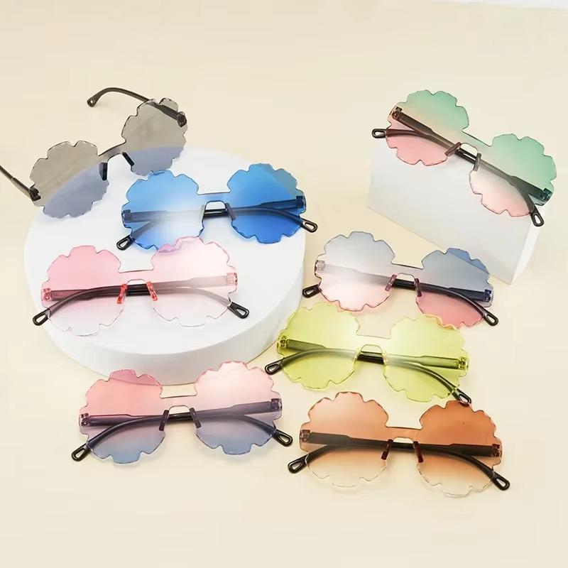 Non-polarized Fashion Rimless Irregular Edge Trimming Cute Flower Cartoon Sunglasses Men Women Outdoors Party Sunscreen Eyeglasses