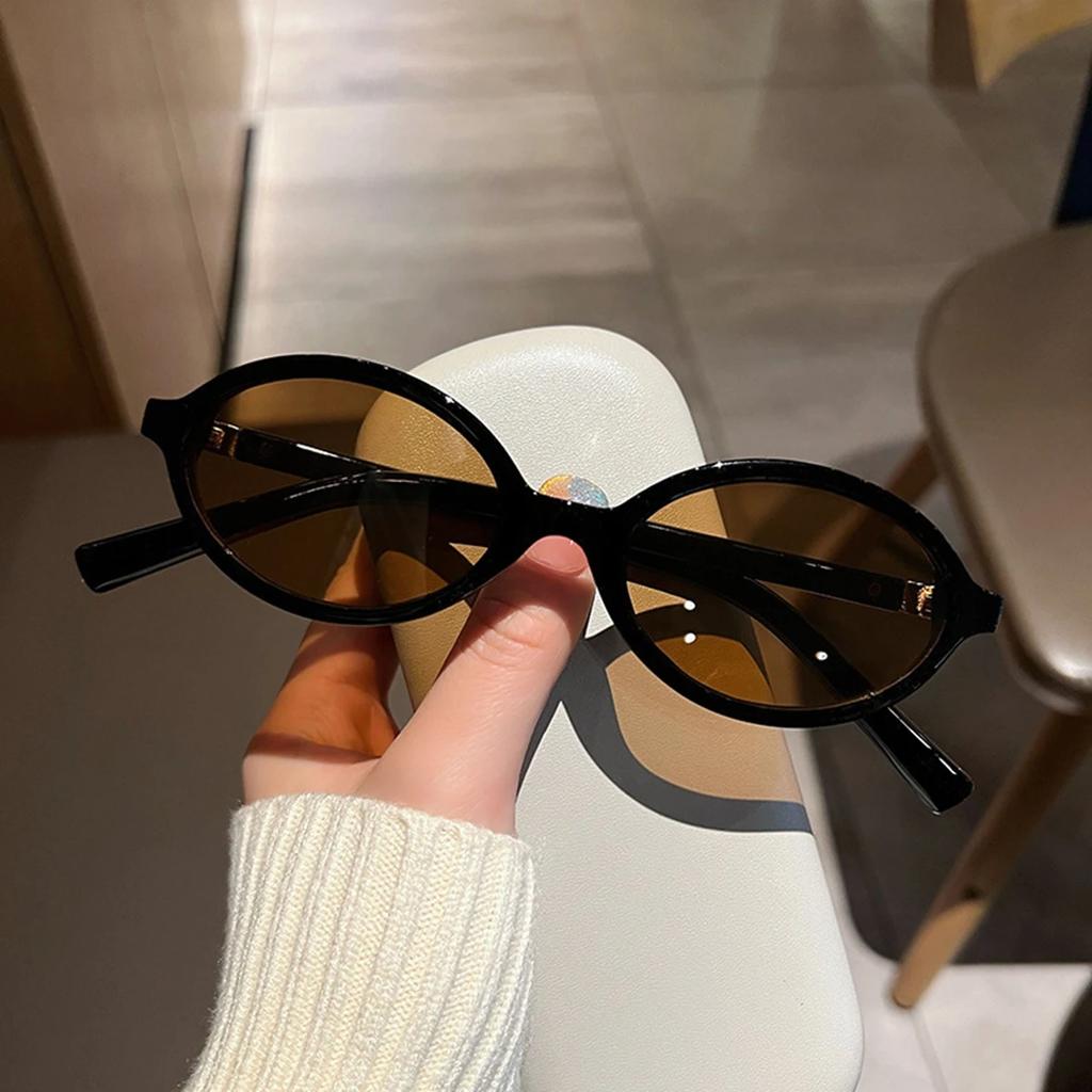 Nuovi Occhiali da Sole Montatura Ovale Classici da Uomo Vintage Occhiali da Sole da Donna per Esterno Tempo Libero Occhiali Lenti UV400