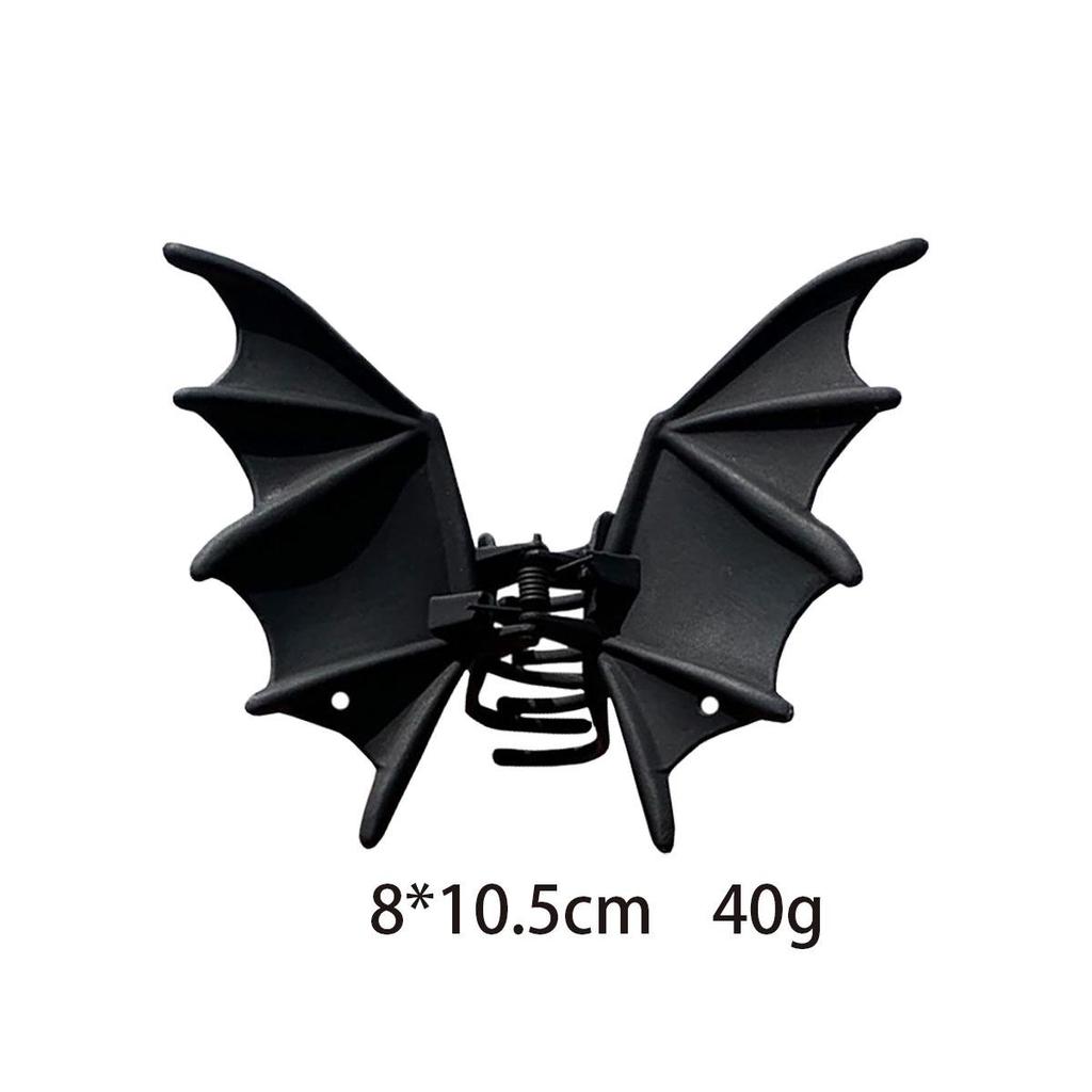 Black Cross Claw Hair Clip: Gothic Punk Shark Hair Accessory for Halloween