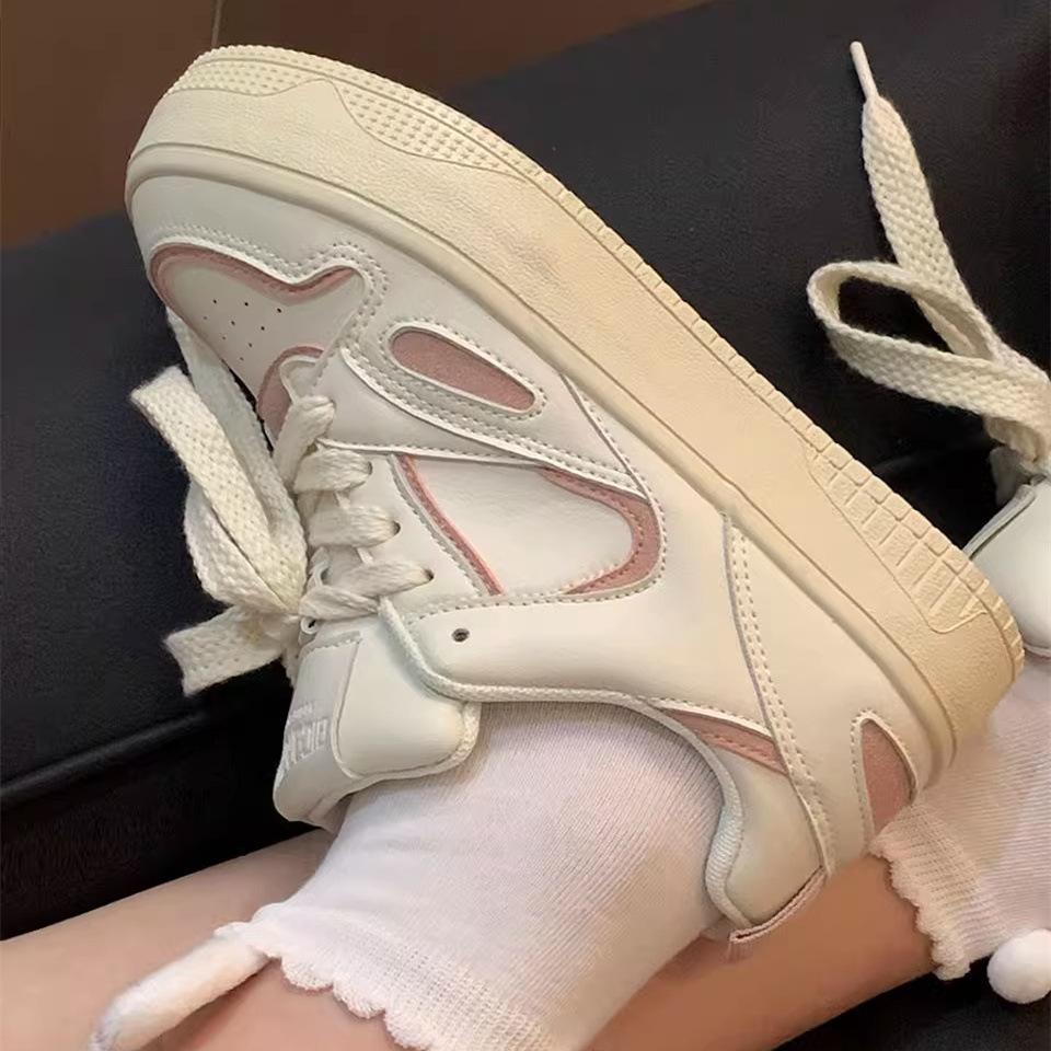 Spring and Autumn Breathable Cute Big Head Shoes Female Students Versatile 2025 Autumn New Casual Board Shoes Trendy Little White Shoes