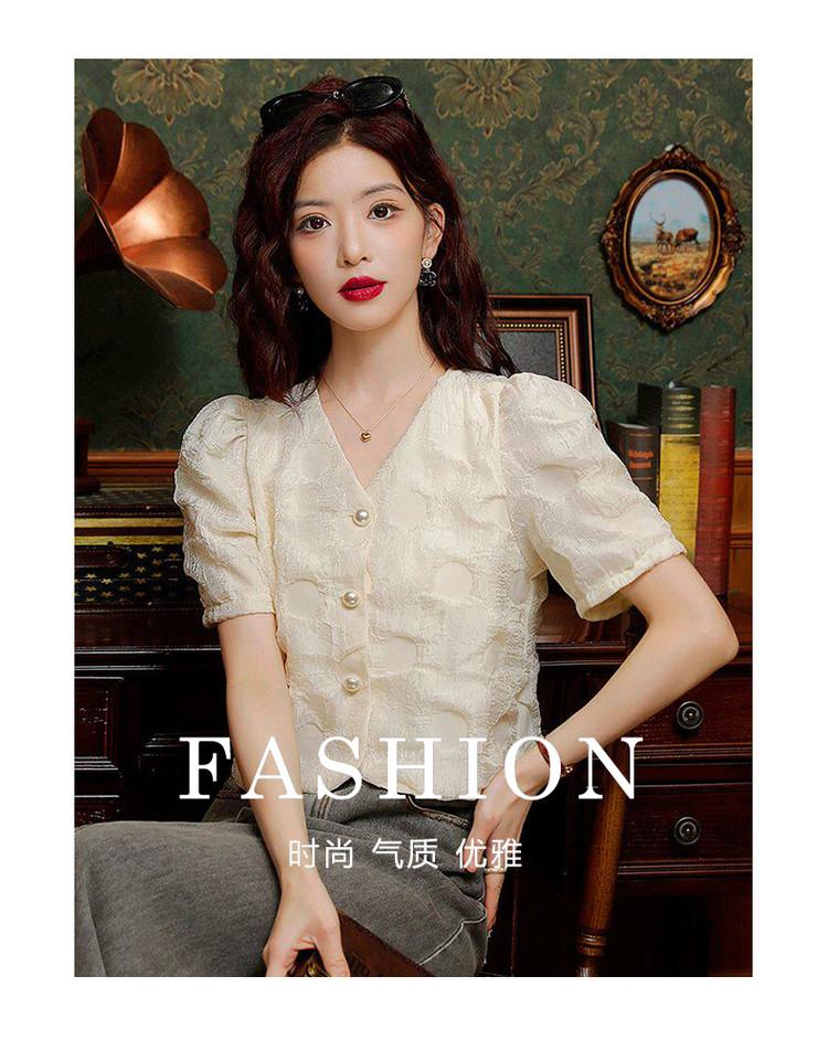 2026 Spring/Summer New Collection: Advanced, New Chinese Style, Simple, Slim, Comfortable, Versatile, V-neck Shirt for Women