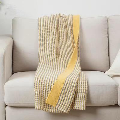 Strick-Freizeitdecke im nordischen Stil - Tragbares gelbes Strickschal für Büronickerchen & Freizeitgebrauch