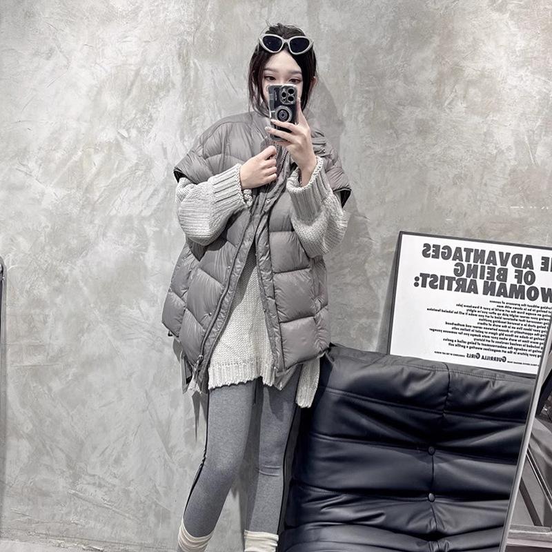 

High-end down vest women s 2025 winter new light stand-up collar fashion loose warm outer wear small man One size сірий колір