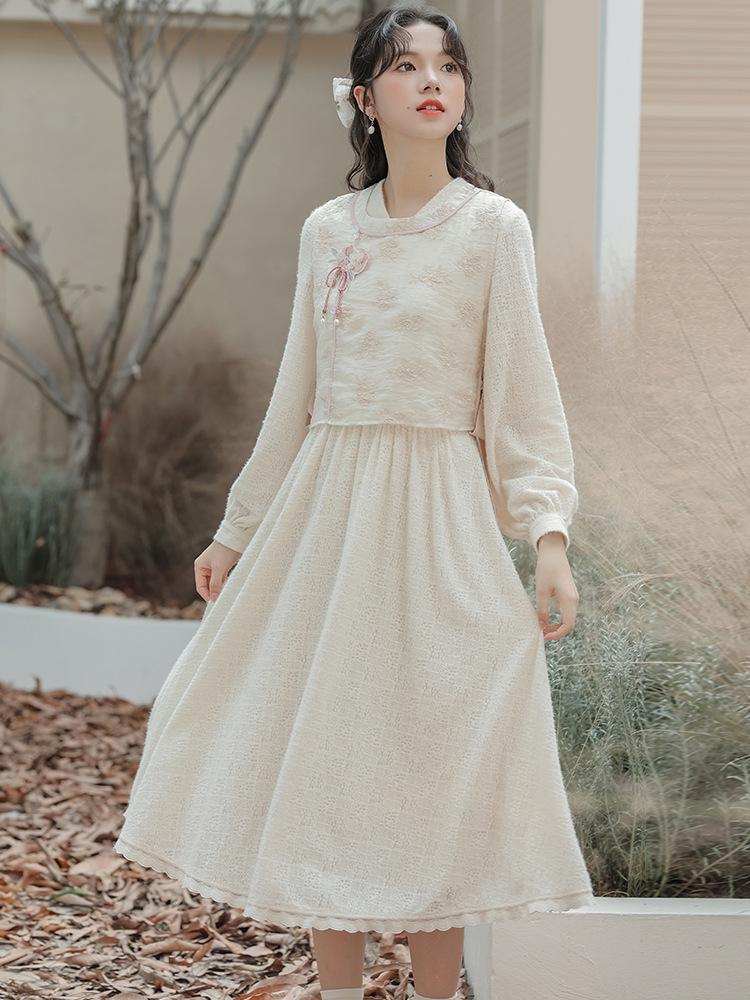 

Women s Chinese-Style Lace & Mesh Two-Piece Hanfu Dress Set for Autumn/Winter L