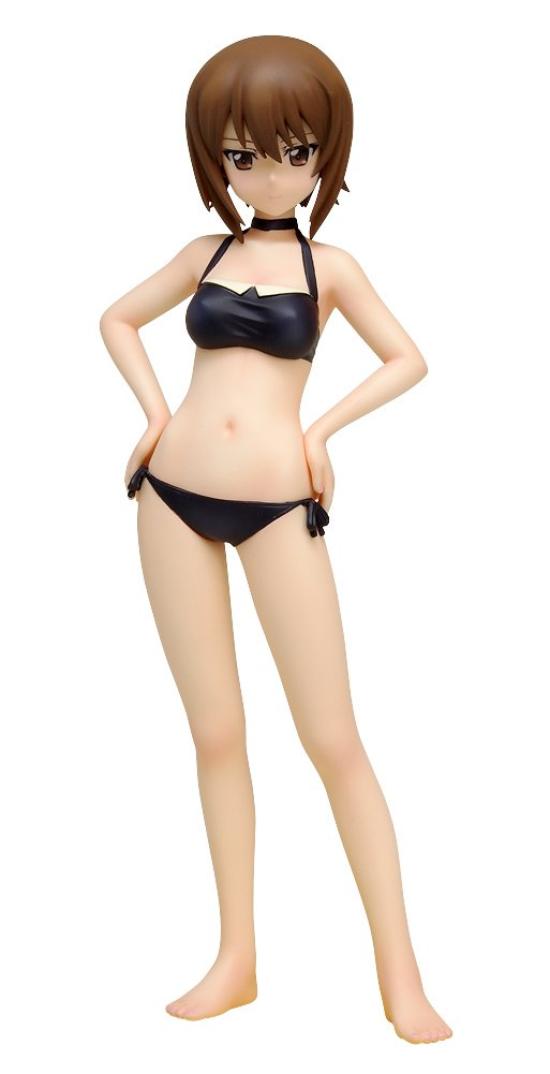 BEACH QUEENS Girls & Panzer Maho Nishizumi 110 Scale PVC Painted Complete Figure