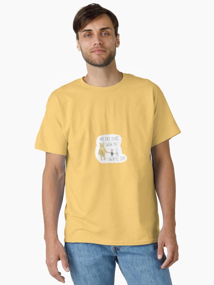 Winnie the Pooh A day with you -Pooh Classic T-Shirt