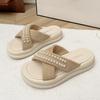 Versatile Pearl Women's Outer Wear 2025 Platform Summer Retro Slippers Skirt with Casual New Fashion Beach Sandals