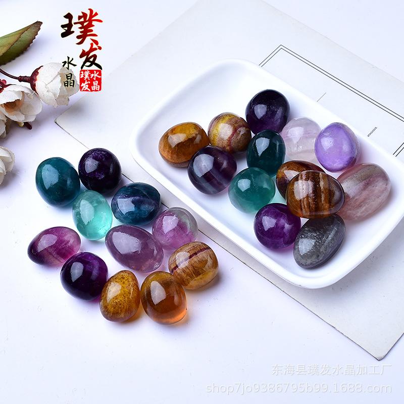 Große natürlich gefärbte Fluorit-Trommelsteine und polierte Steine für das Erzschürfen für Kinder und grenzüberschreitende Live-Events