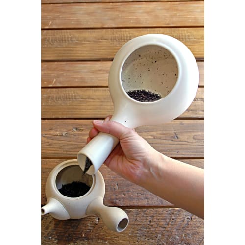 Nankai Tsusho Rokusan Tokoname Roaster, White, Size: Approx. H10 W14 D24 0713-005