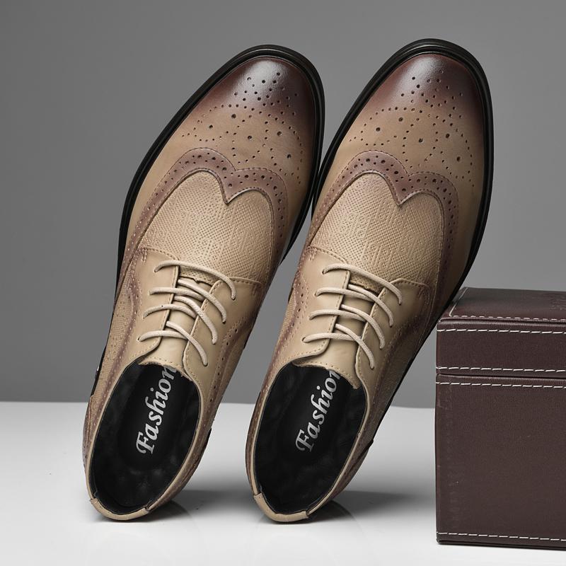 New Fashion Men's Oxfords Shoes Casual Lace-up Brogue Footwear Formal Business Dress Shoes Genuine Leather Male Gentleman Shoes