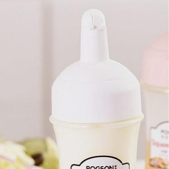 Single-Hole and Five-Hole Squeeze Condiment Bottle for Sauces and Salads