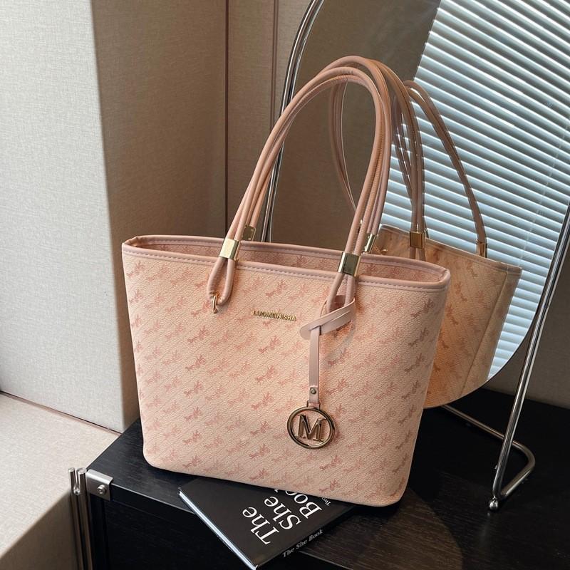 Large Capacity Women Tote Bag With Pu Material And Zipper Closure For Daily Commuting