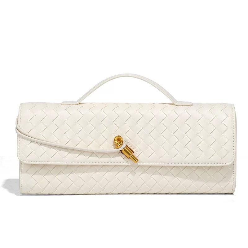 Woven bag, one shoulder baguette bag, niche high-end horizontal style, hand-held dinner bag, crossbody versatile bag, fashionable and exquisite