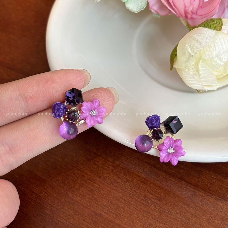 

Blue Cube Sugar Crystal Flowers Stud Earrings for Women Accessible Luxury Fancy Beautiful Unique Earrings Vacation Style Niche Ear Jewelry Purple Flower Crystal Stud Earrings-Silver Needles