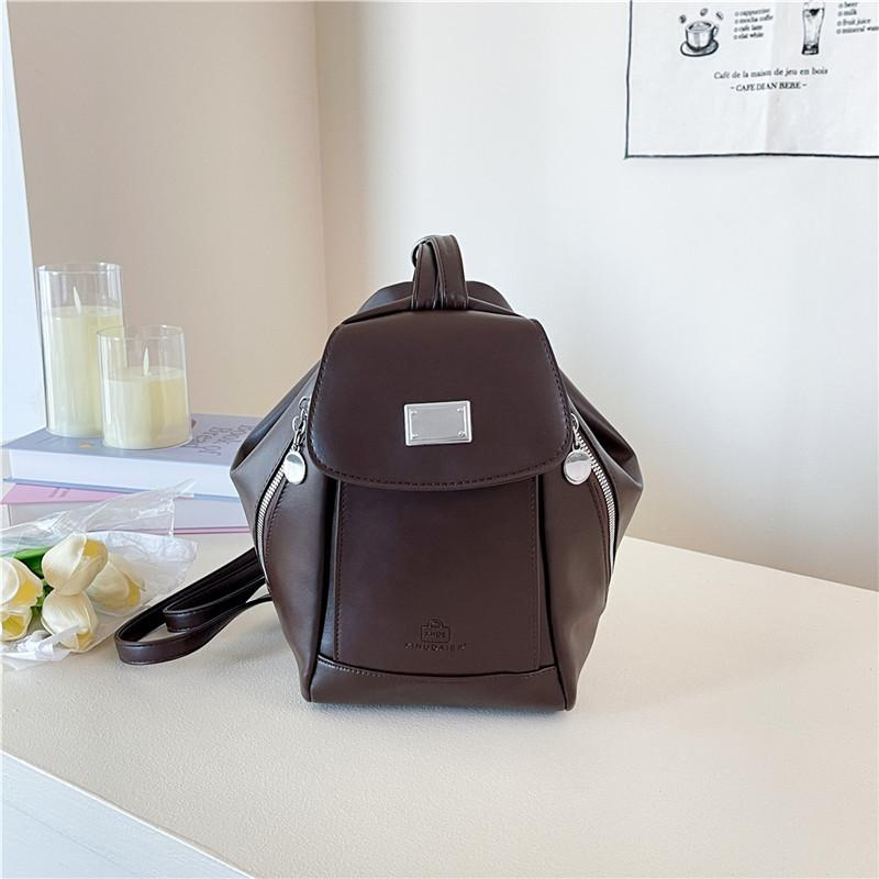 

Новый модный тренд женских сумок однотонный рюкзак большой вместимости персонализированный нишевый дизайн можно носить на одном плече