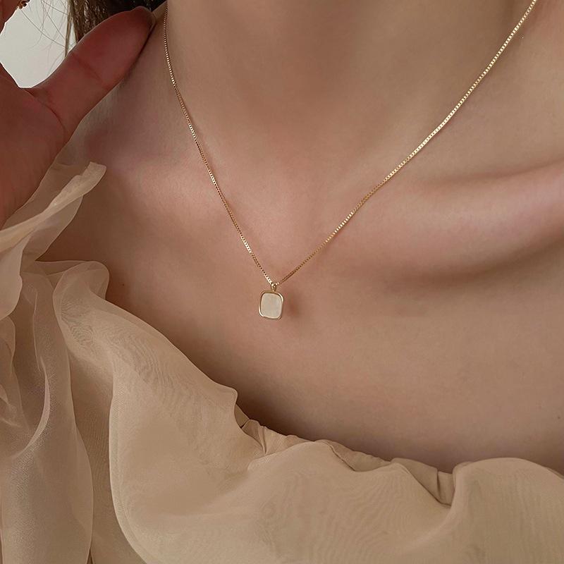 14K Gold-Plated Mother-of-Pearl Pendant with S925 Sterling Silver Clavicle Chain - Simple Korean Style for Women