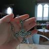 Collana con Croce Invertita Gotica Punk Charme Intagliato Choker Per Donne Uomini Gioielli Pagani Retrò