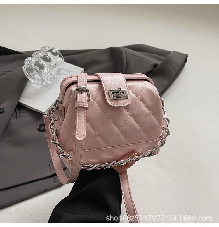 Retro Niche Hand-held Small Square Bag Women's 2025 Spring New Korean Fashion Rhombus Chain One-shoulder Crossbody Bag