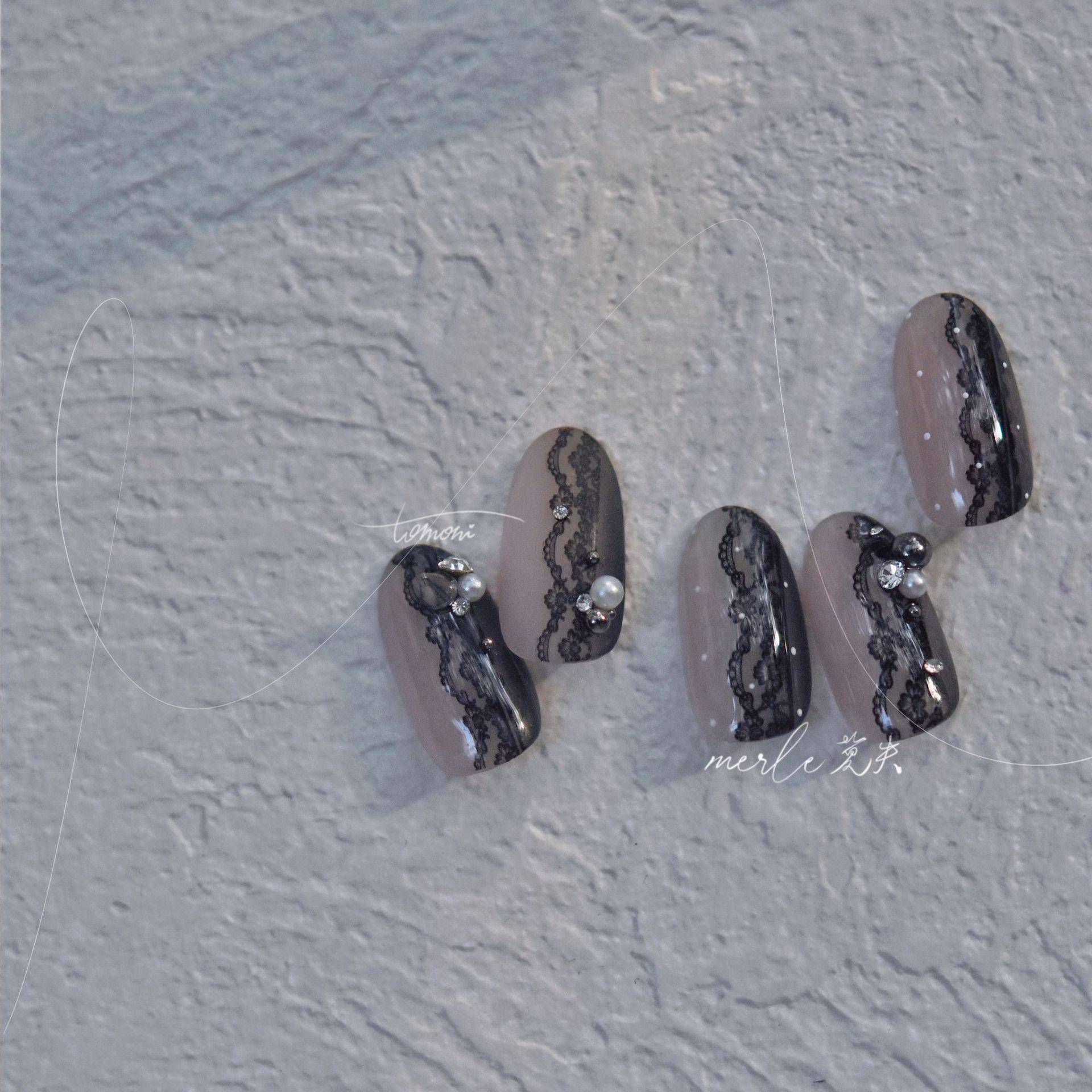 Кристально-кружевная полосатая наклейка для дизайна ногтей своими руками креативная — фото 14