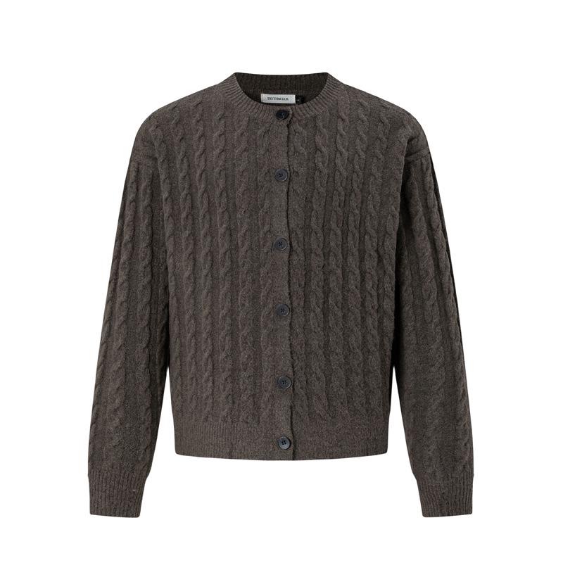 2025 Autumn Men s Loose Knit Round Neck Pullover Sports Sweater XL